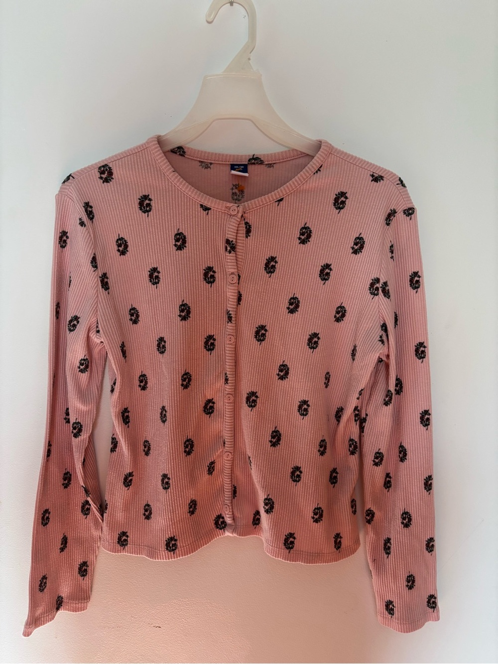 Old Navy Pink Ribbed Fitted Button-Front Cardigan with Black Floral Spots